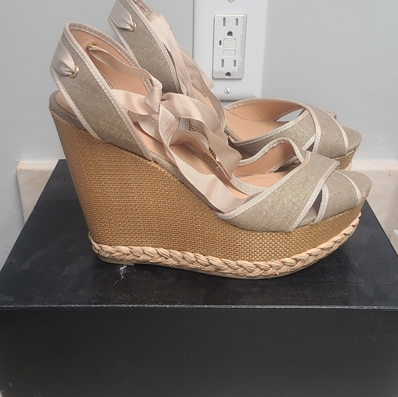 Women's Lace-Up Wedge - Picture 1 of 4